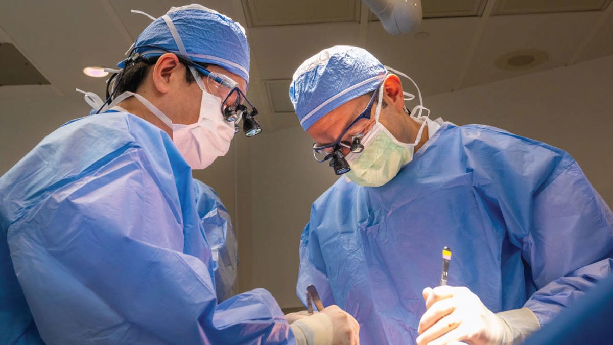 First Robot-Assisted Kidney Transplant in the US Deemed a Success